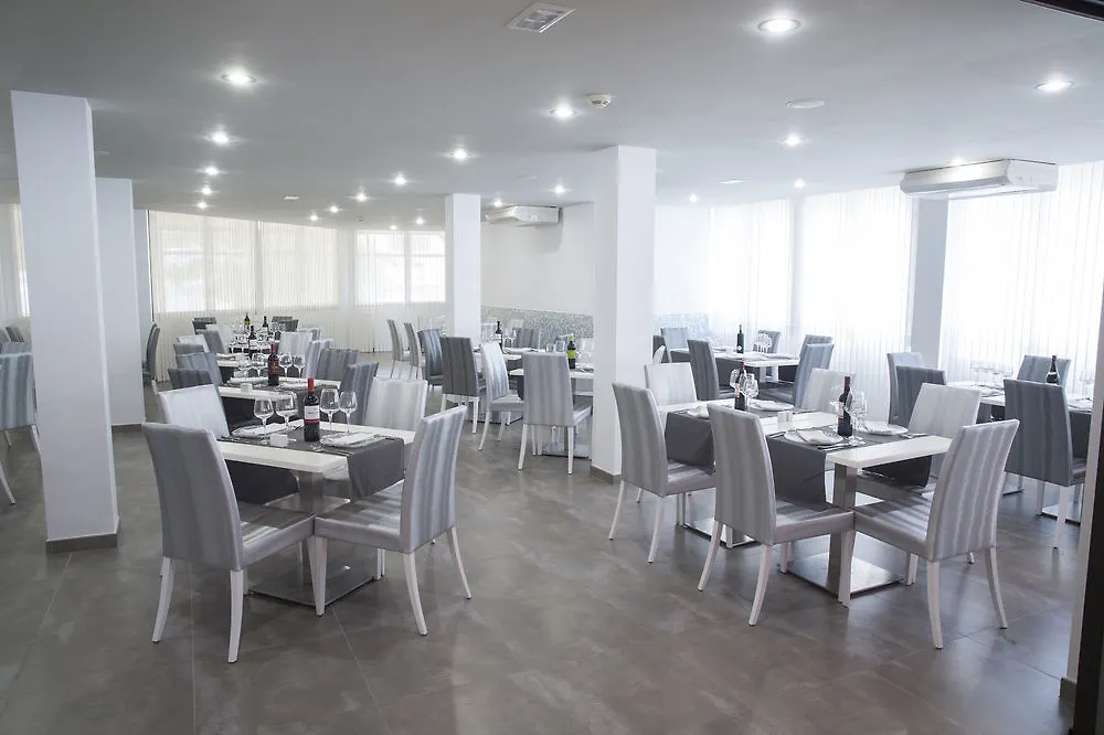אדחה Royal Sunset Beach Club מלון דירות